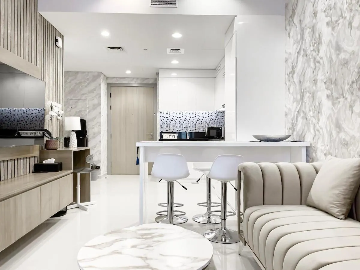 Апартаменты 2 Bedroom In Aykon Tower Sheikh Zayed Road Дубай